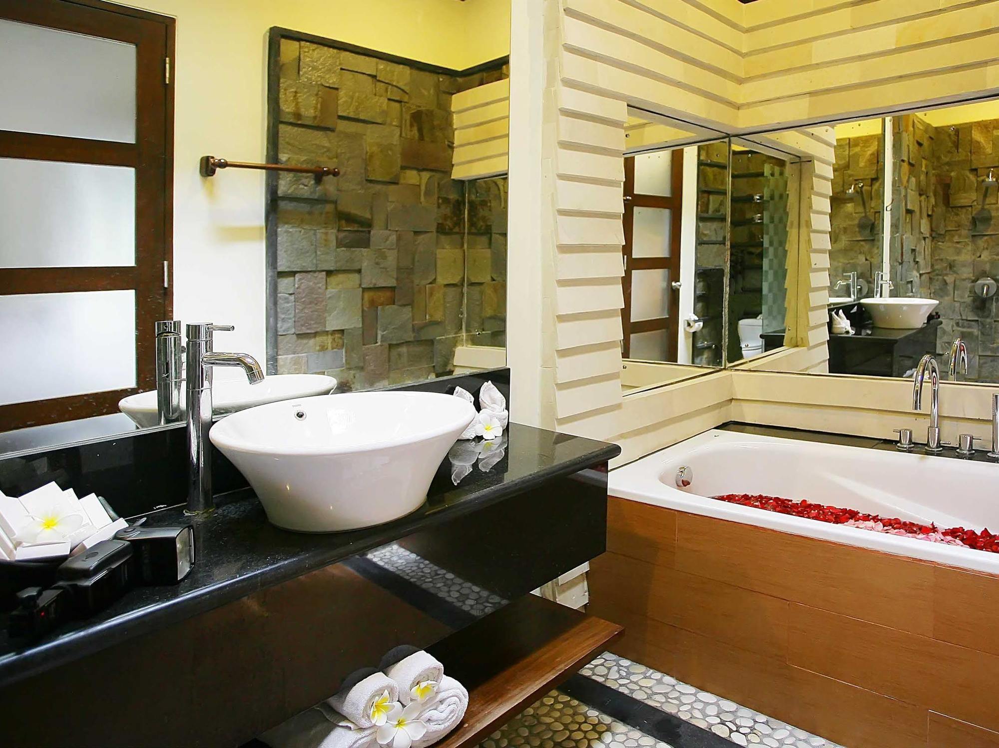 Taman Sari Bali Villas Kerobokan Exterior photo